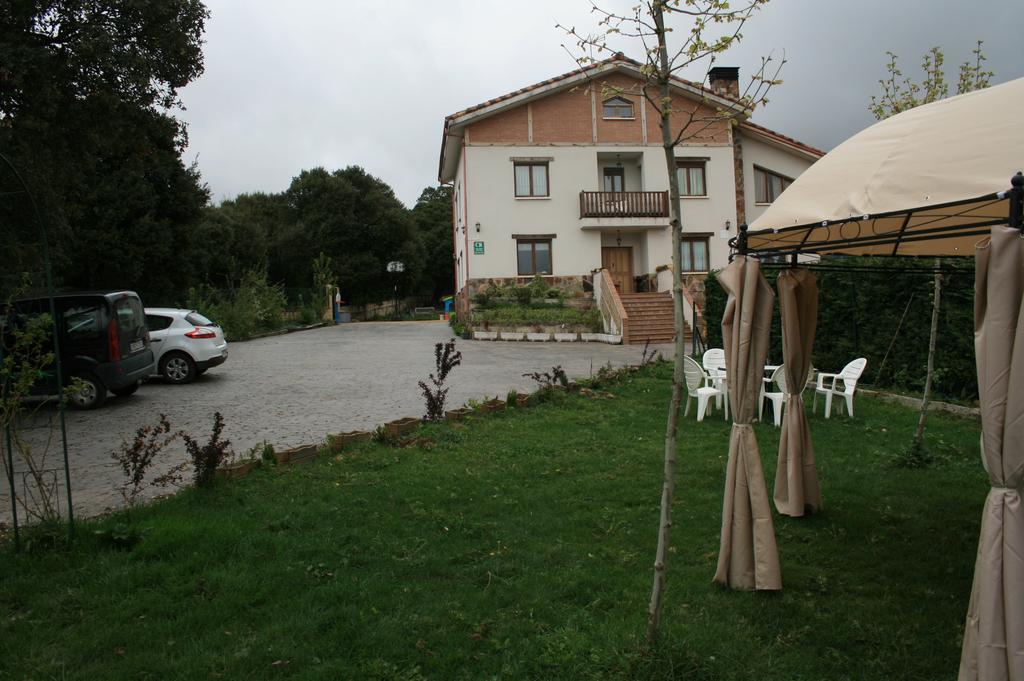 La Granja De Vitoria Hueto Arriba Exterior foto